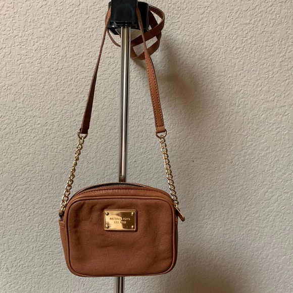 Michael Kors Handbags - Michael Kors Leather Crossbody Bag